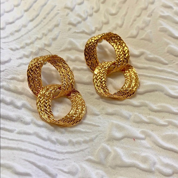 Jewelry - Double Circle Hoops Earrings
